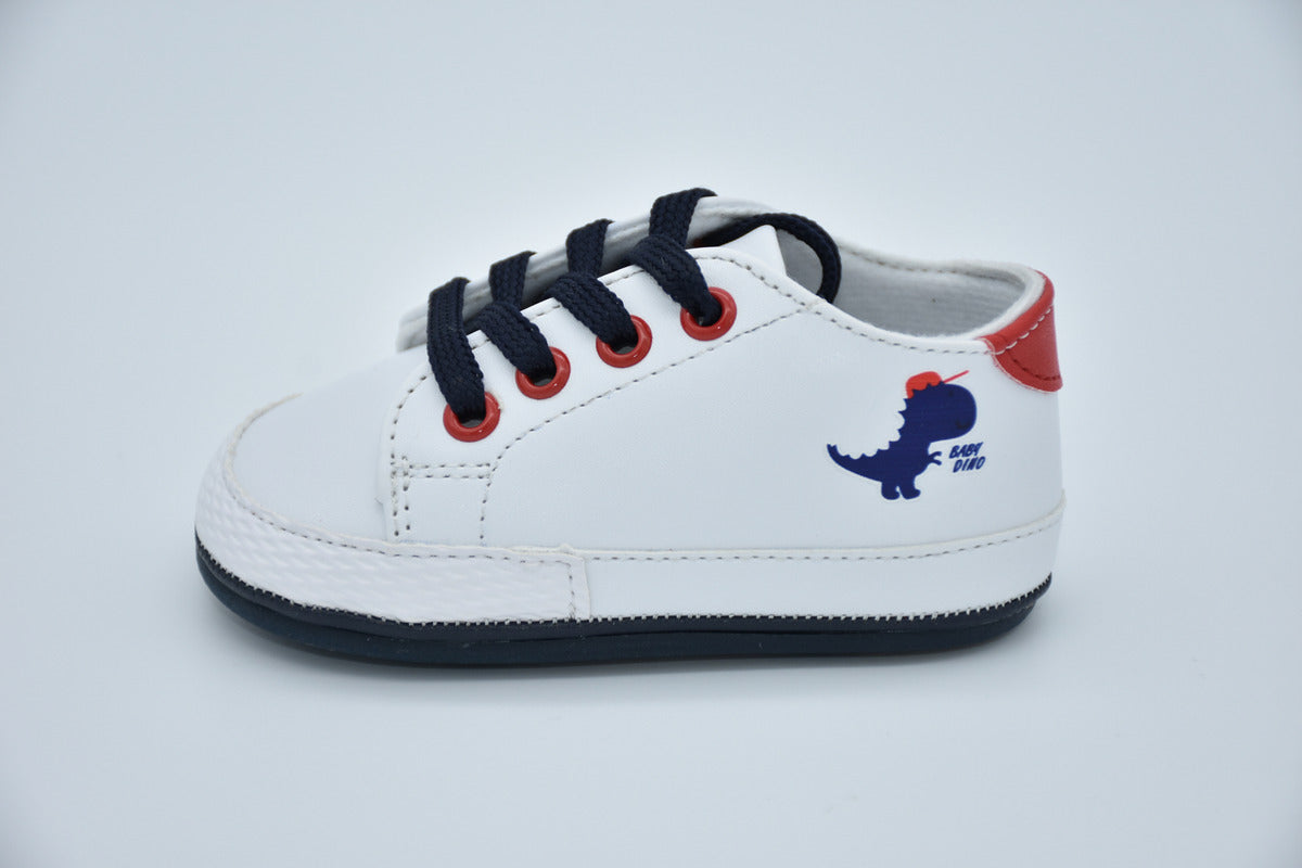 Tenis Infantil Mirruña En Sintético Blanco Y Acentos En Rojo Con Agujetas Y Aplicaciónes De Dragon